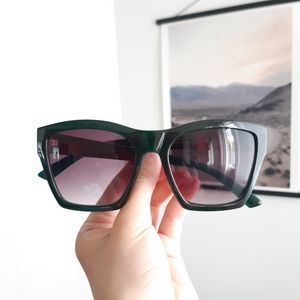 Dark Green/Gold Sunglasses